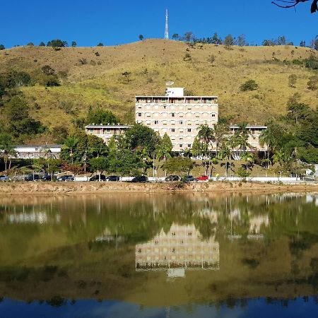 Belo Flat Cavalinho Branco - Aguas De Lindoia Apartamento Exterior foto